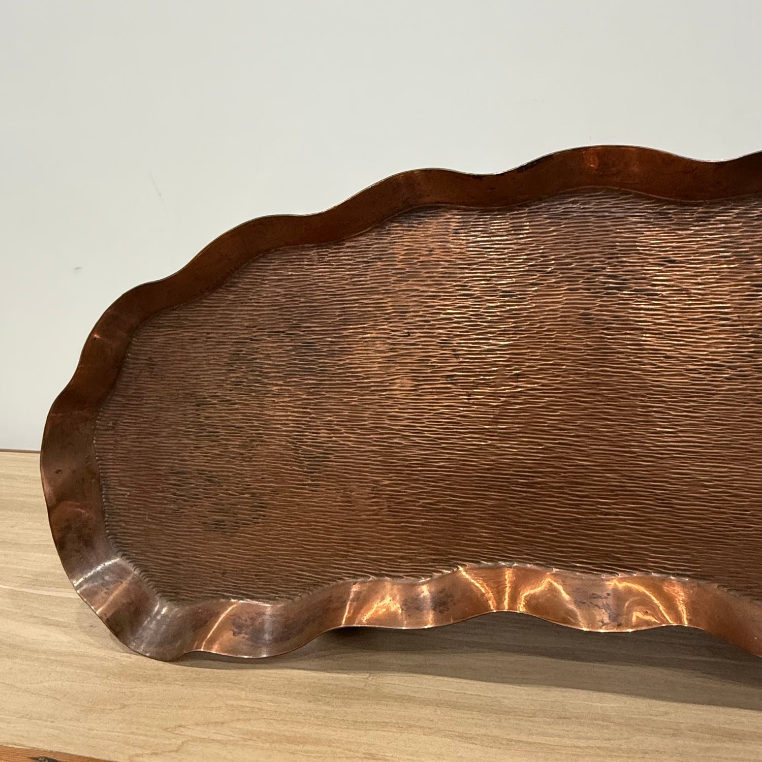 Large Arts &amp; Crafts Hammered Copper Tray 55cm