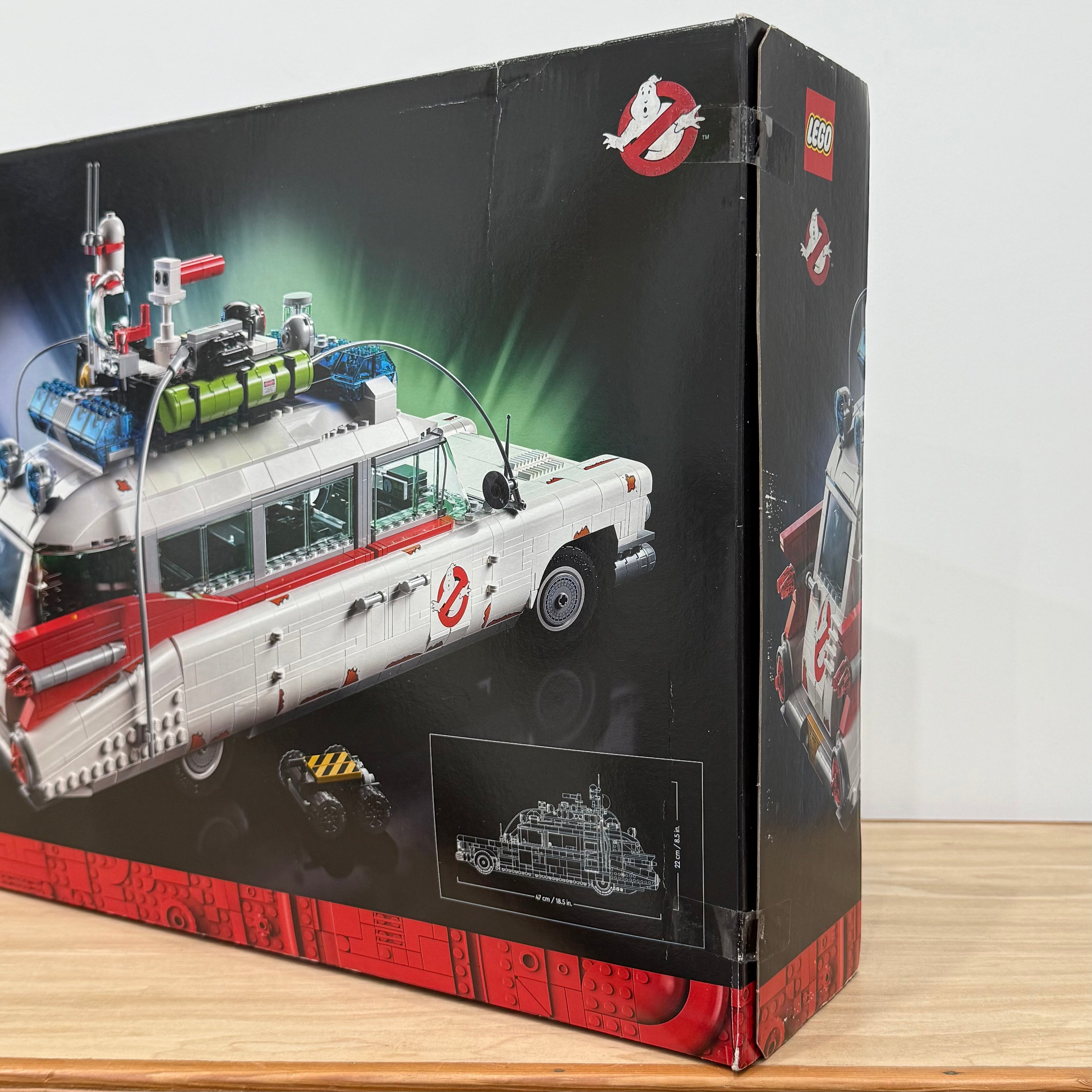 LEGO Ghostbusters ECTO-1 10274 Creator Expert Factory Sealed Box