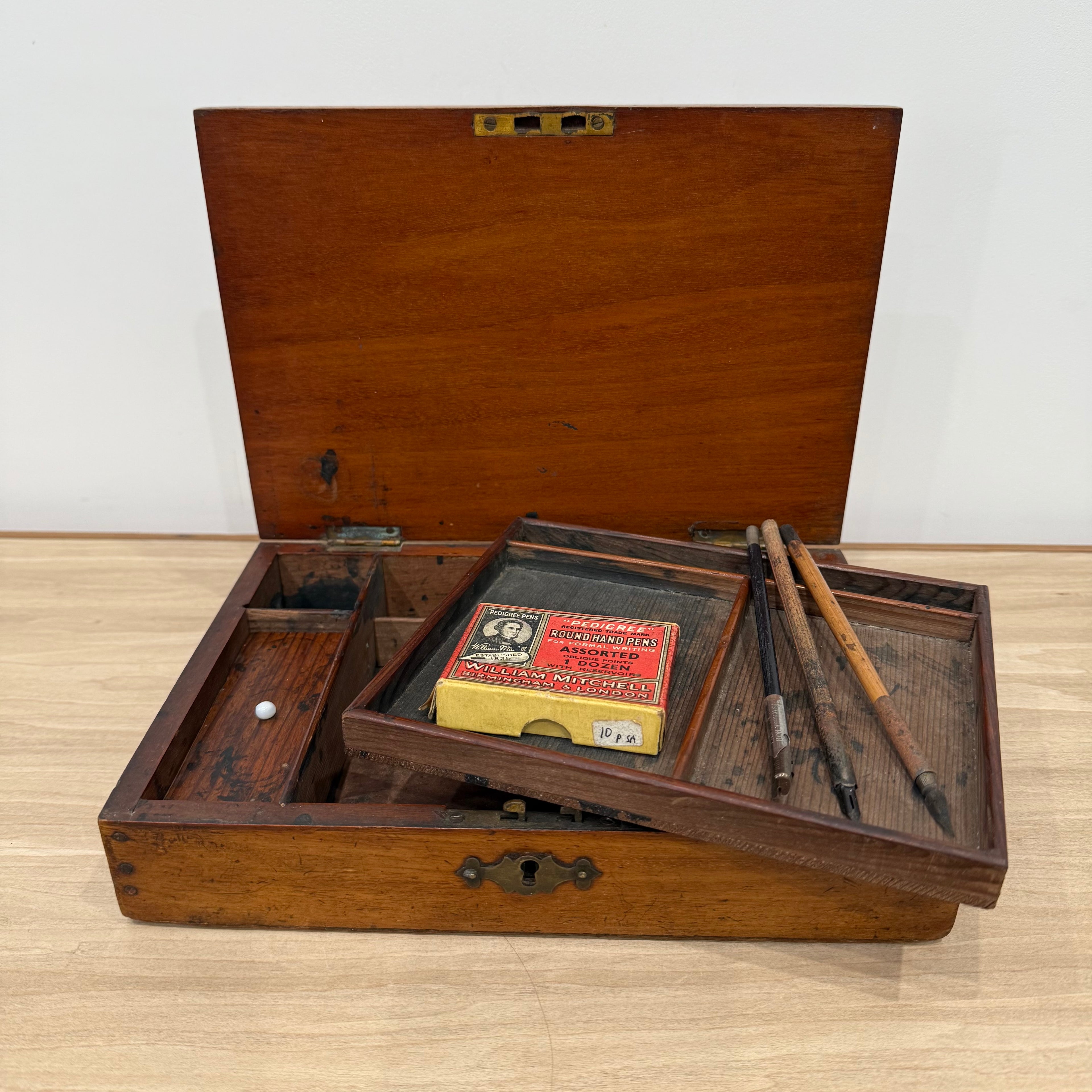 Victorian Mahogany Artist’s Drawing Box with Original Patina