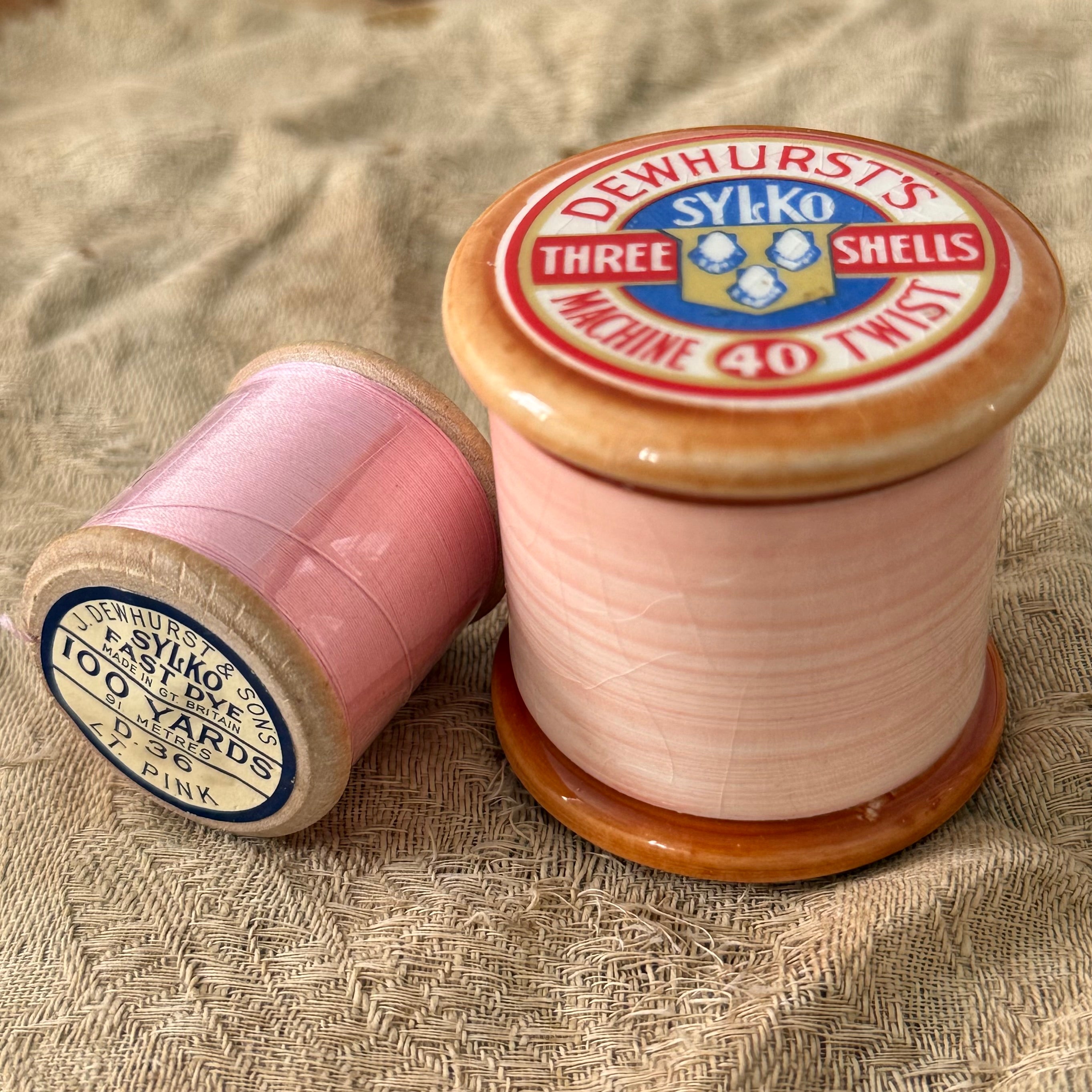 Dewhurst Sylko Three Shells Ceramic Cotton Reel Pot Pink