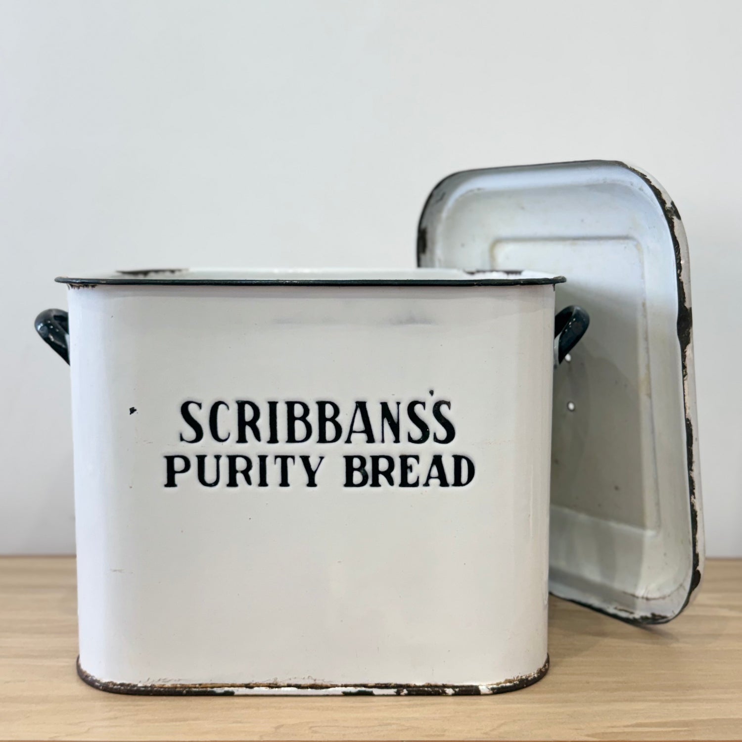 Vintage Scribbans&