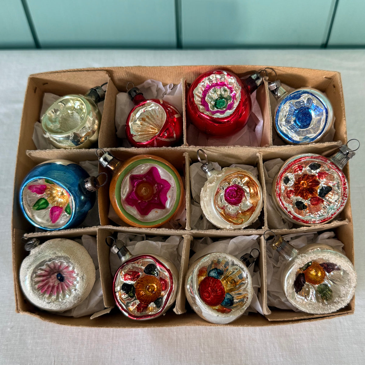 Boxed Set of 12 Vintage Concave Reflector Glass Baubles