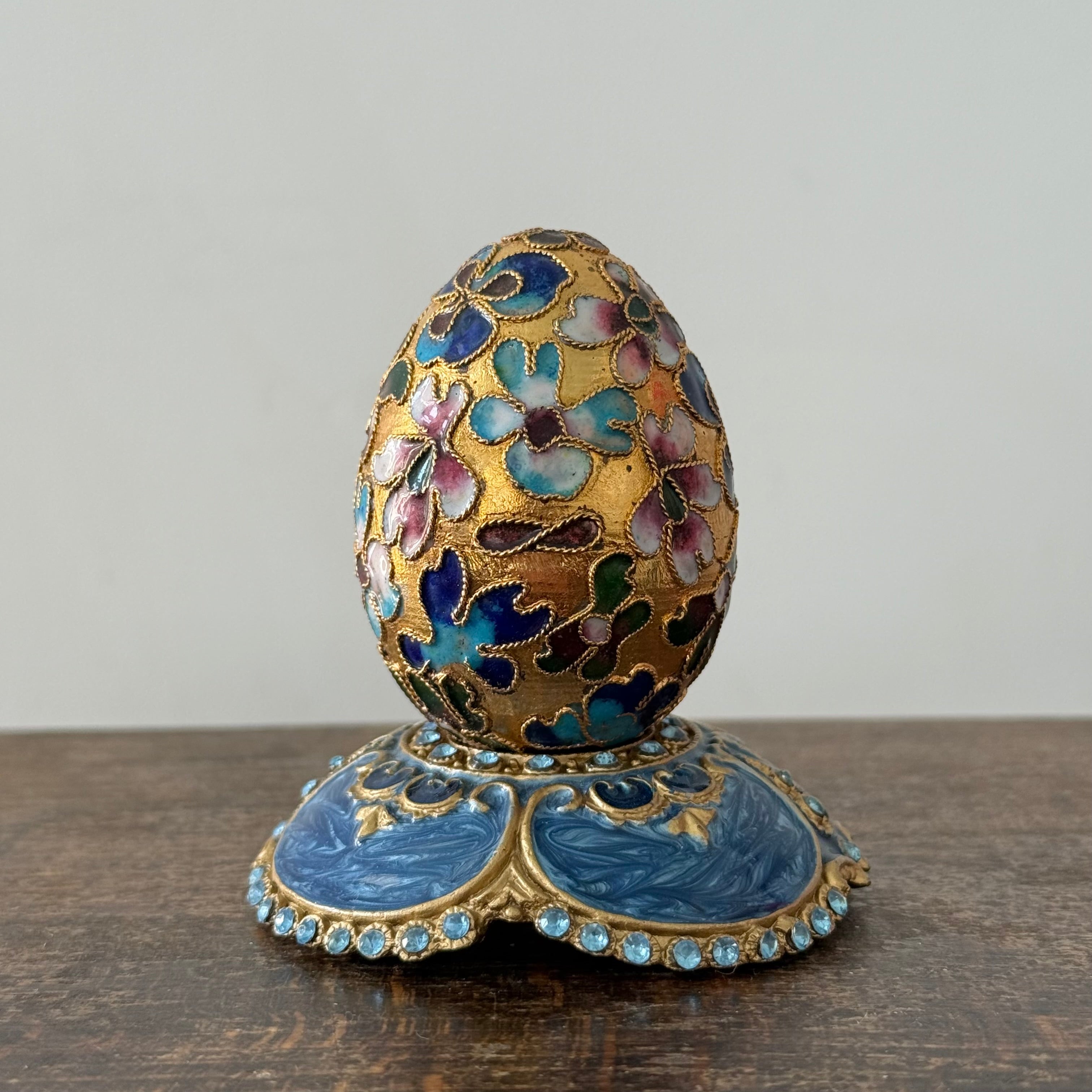 Jewelled egg