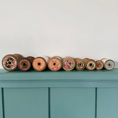 Vintage Singer Wooden Cotton Reels Job Lot Haberdashery Display