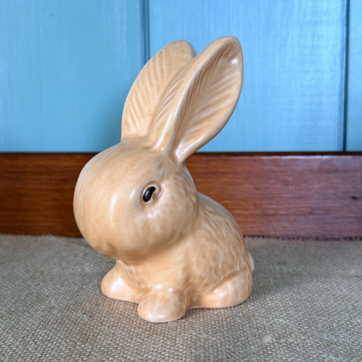 Vintage SylvaC 990 Fawn Snub-Nosed Rabbit