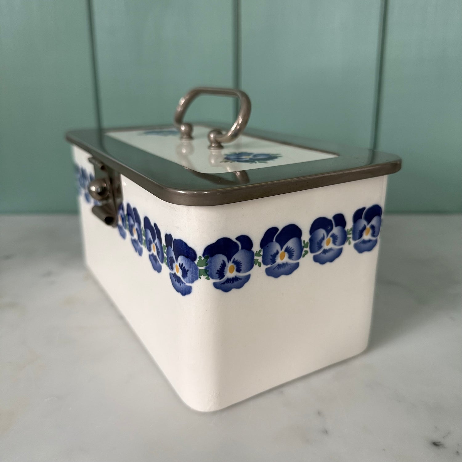 Art Deco WMF Wächtersbach Pansy Biscuit Box Dec. 2194