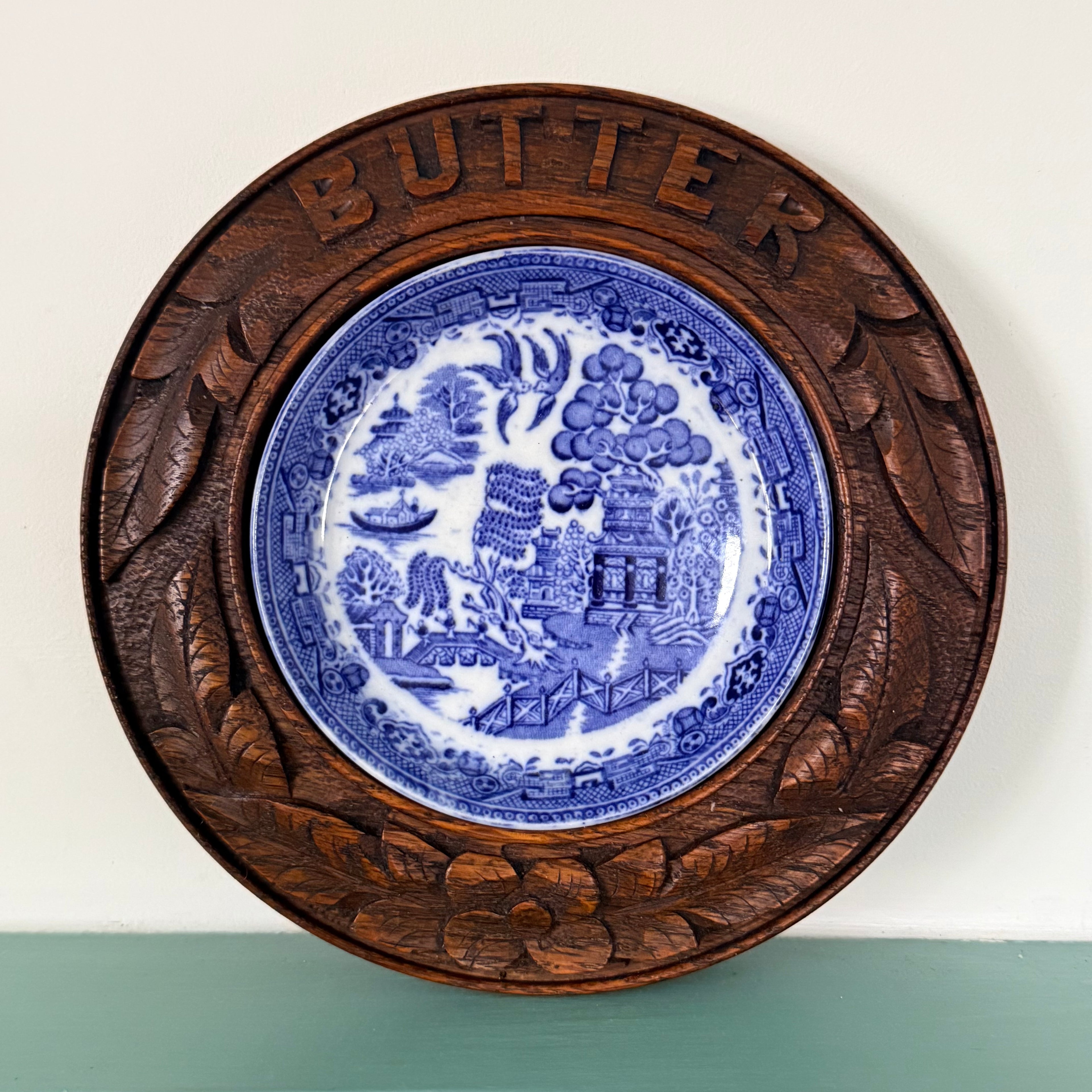 Vintage Carved Wooden BUTTER Dish Blue Willow Insert Kitchenalia
