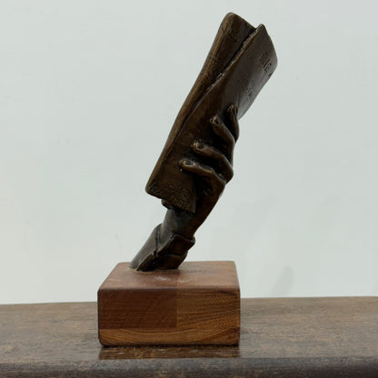 Award statue
