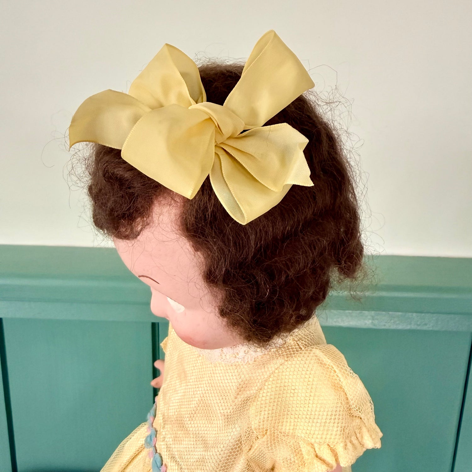 Vintage 1930s Composition Googly Doll with Side-Glancing Eyes – 35 cm