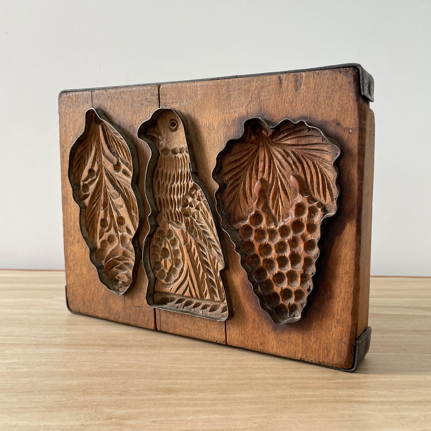 Antique Wooden Springerle Biscuit Mould – Hand-Carved – 19th–Early 20th Century