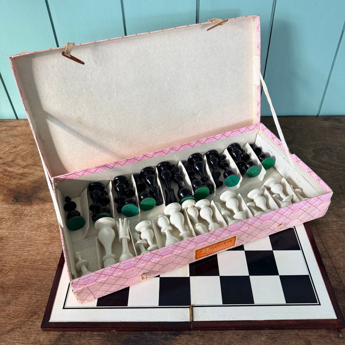 Vintage Chinese Wooden Figural International Chess Set Original Box