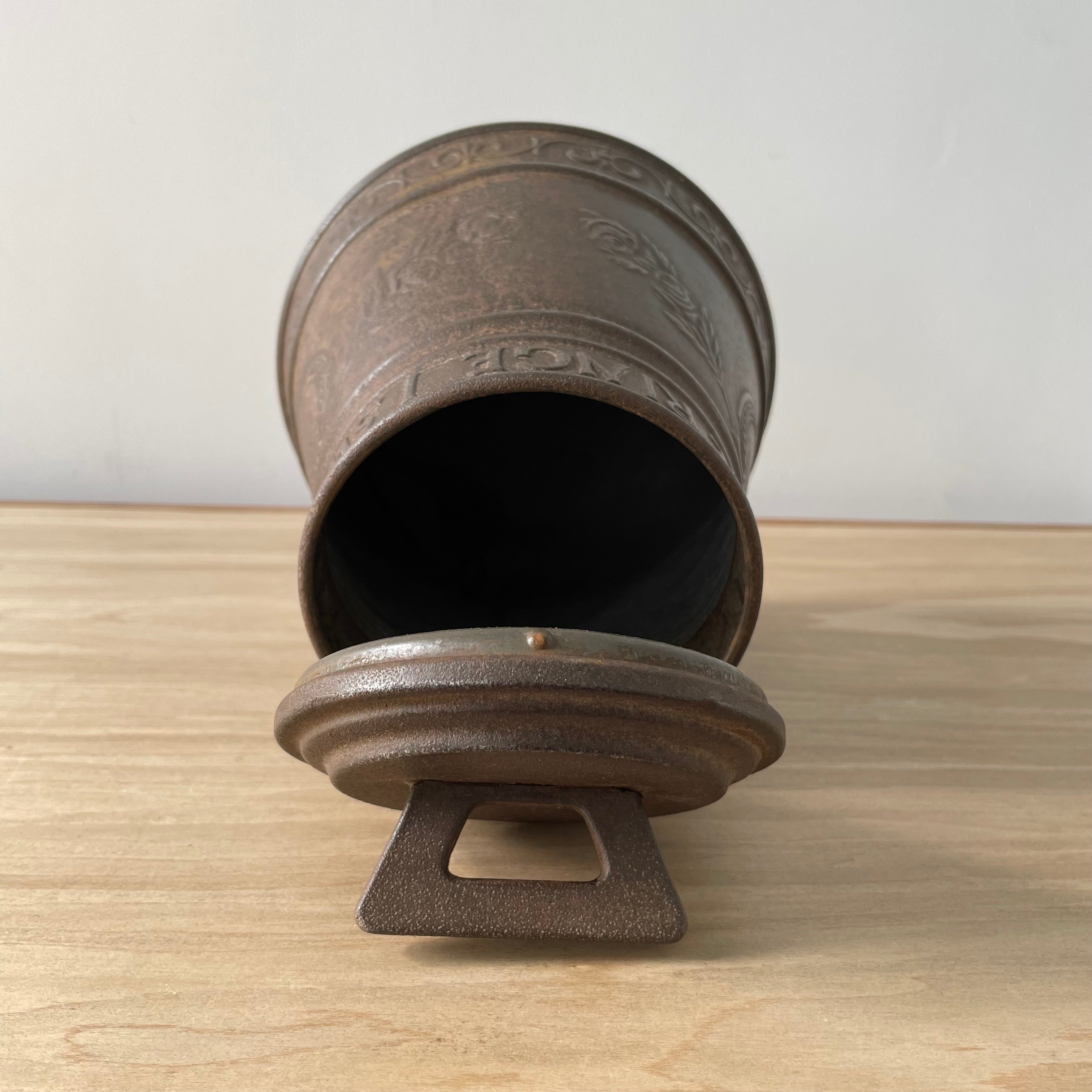 Antique Huntley &amp; Palmers Biscuit Tin – Bell-Shaped Advertising Container, Early 20th Century