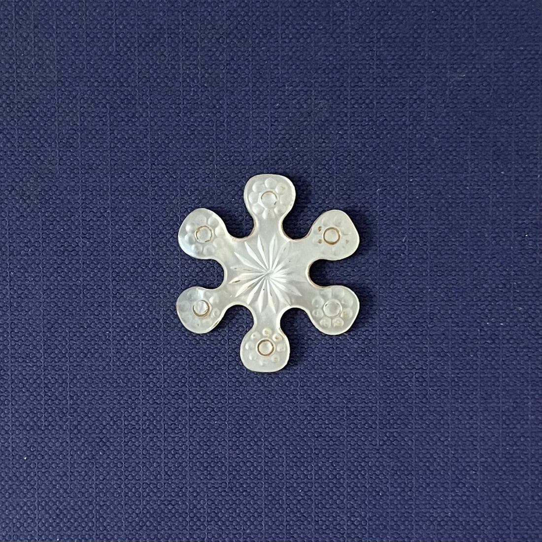 Antique Mother of Pearl Thread Winder – Floral Rosette c.1850-90s