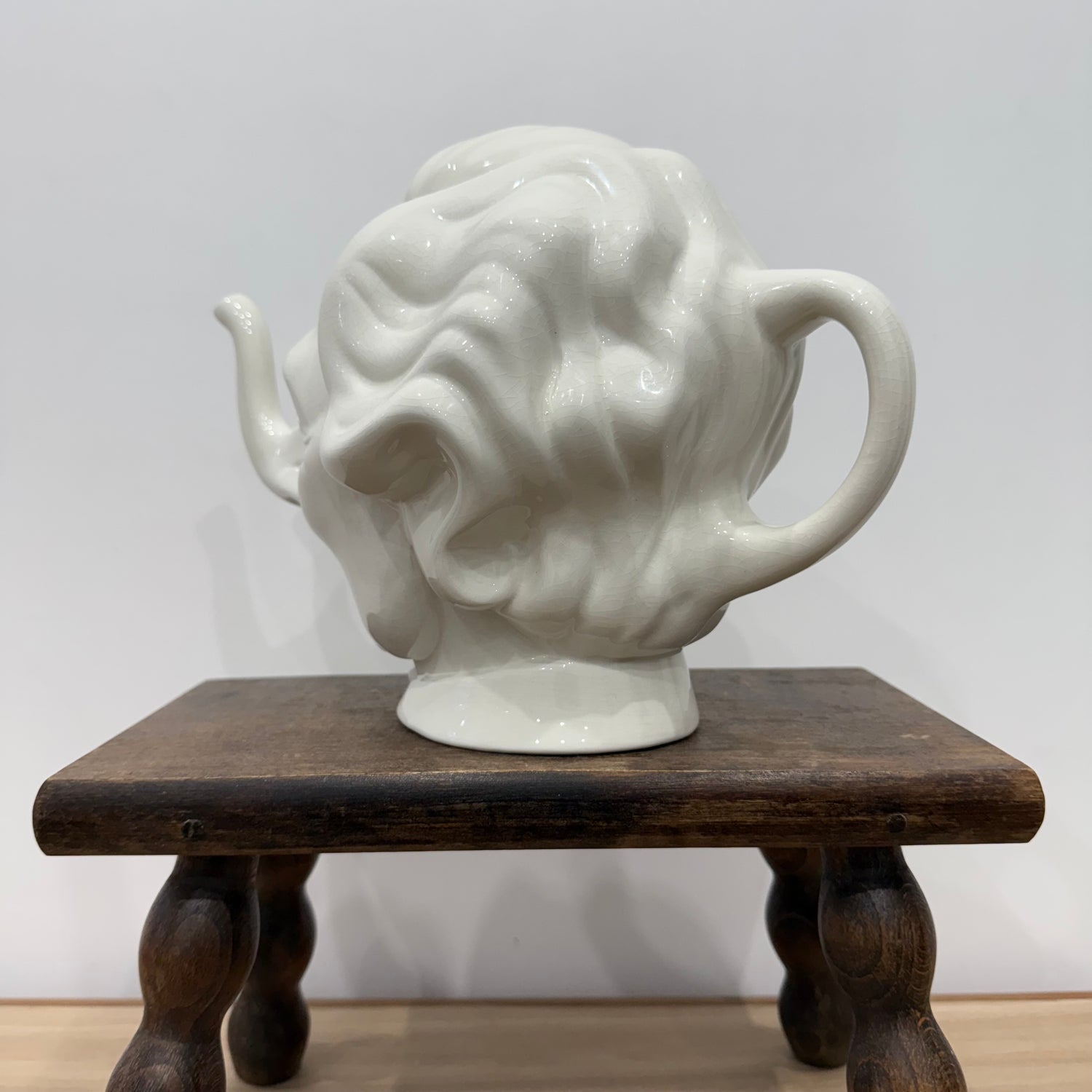Luck &amp; Flaw Spitting Image Margaret Thatcher Elephant Teapot Crackle Glaze
