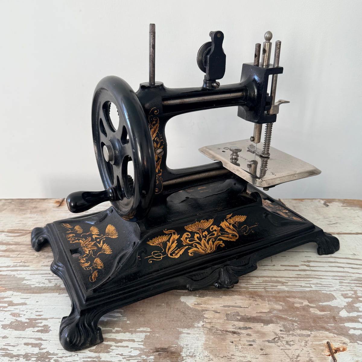 Antique F. W. Müller No. 12 Hand Crank Sewing Machine c.1900