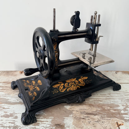 Antique F. W. Müller No. 12 Hand Crank Sewing Machine c.1900