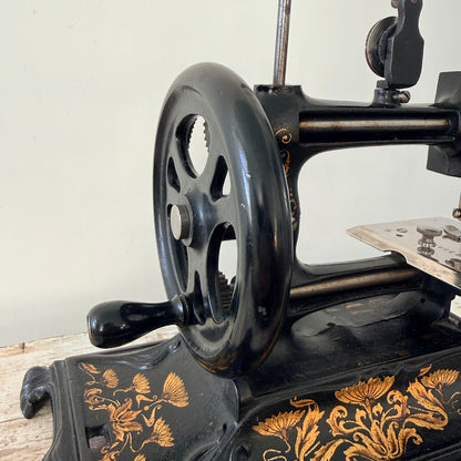 Antique F. W. Müller No. 12 Hand Crank Sewing Machine c.1900