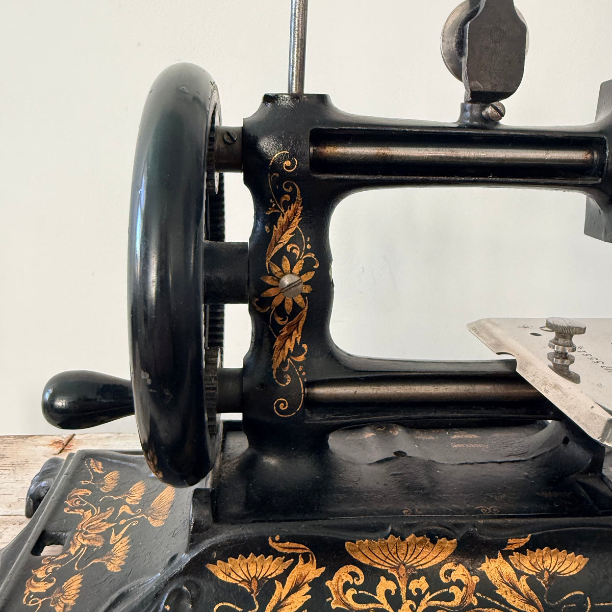 Antique F. W. Müller No. 12 Hand Crank Sewing Machine c.1900
