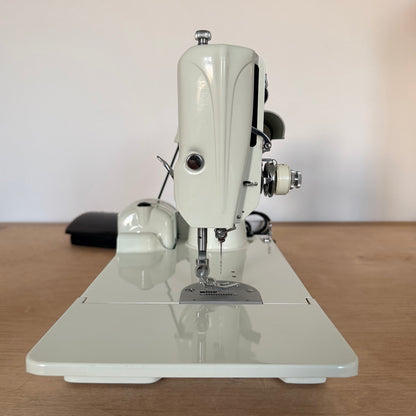 Singer Featherweight 221K Sewing Machine with Case &amp; Accessories