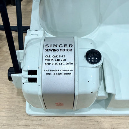 Vintage White Singer Featherweight 221K Sewing Machine – 1964
