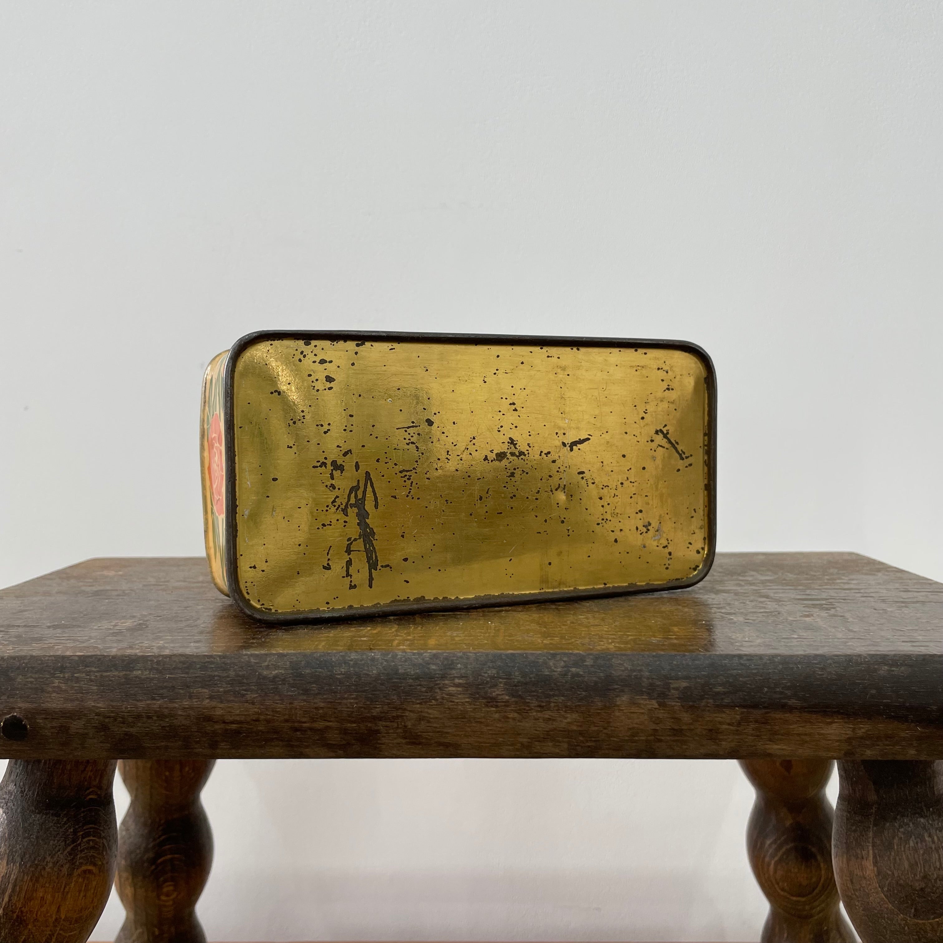 Antique G M Pfaff Lithograph Sewing Accessories Tin, c.1906