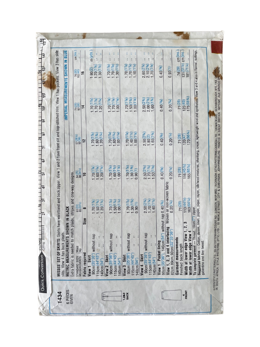 Style 1434 Womens Size 4-6 Skirt