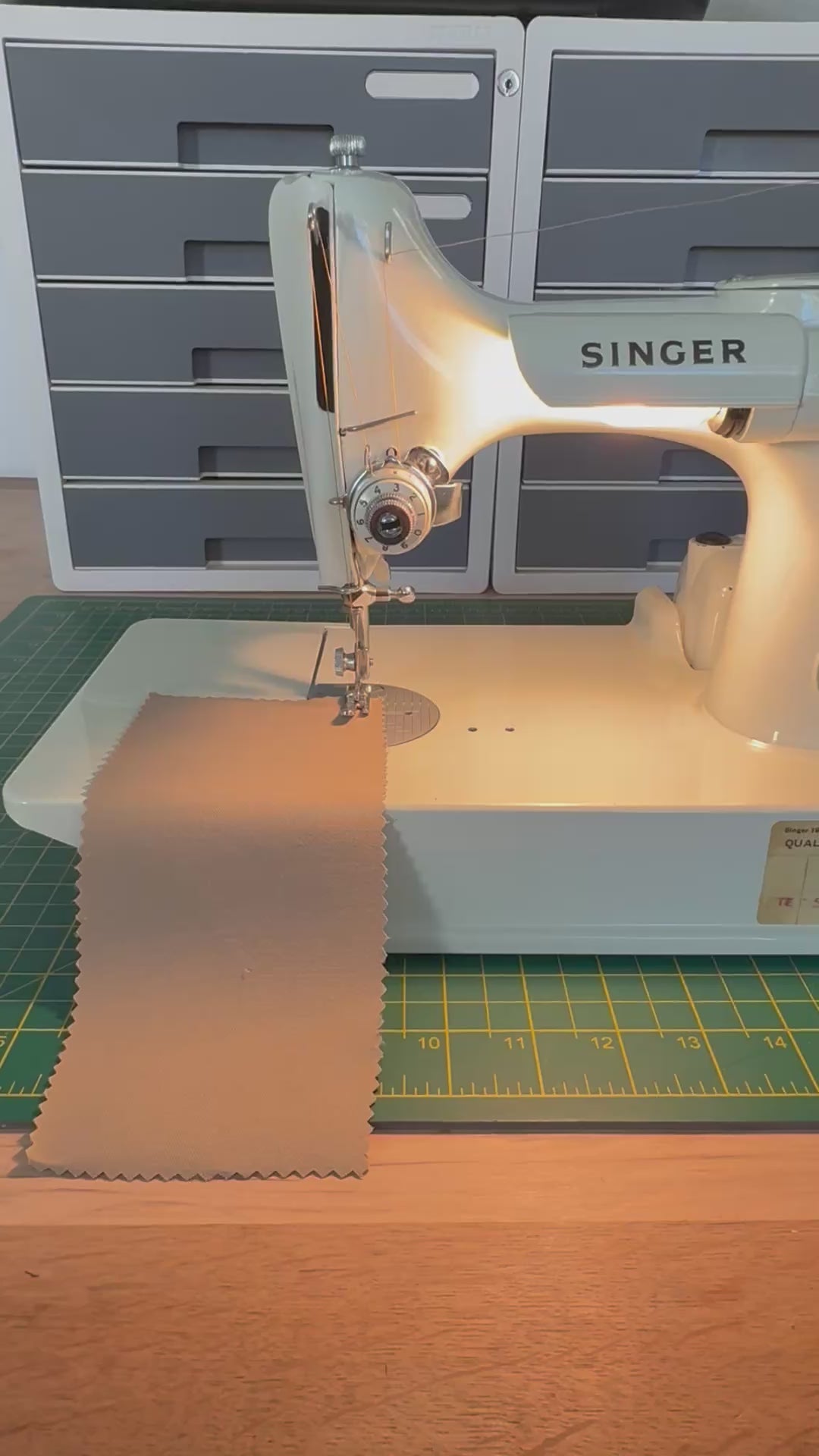 Singer Featherweight 221K Sewing Machine with Case &amp; Accessories