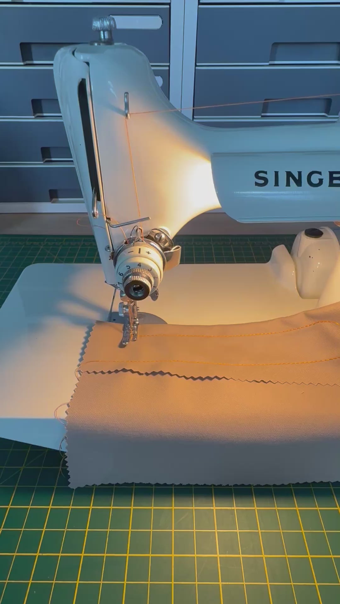 Vintage White Singer Featherweight 221K Sewing Machine – 1964